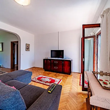 Awesome In Zrnovo, Апартаменты