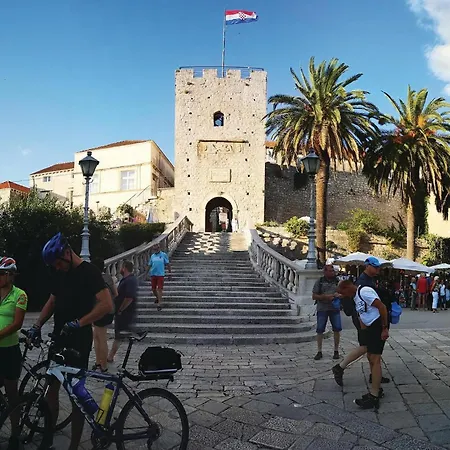 Awesome In Zrnovo, Apartman Korčula